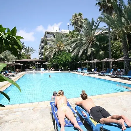 Veronica Hotel 3*