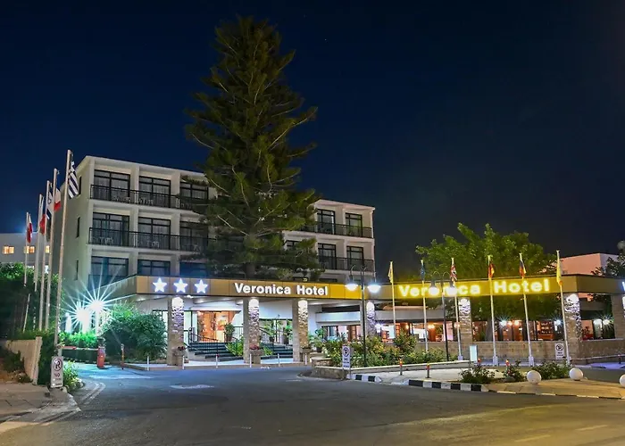Veronica Hotel