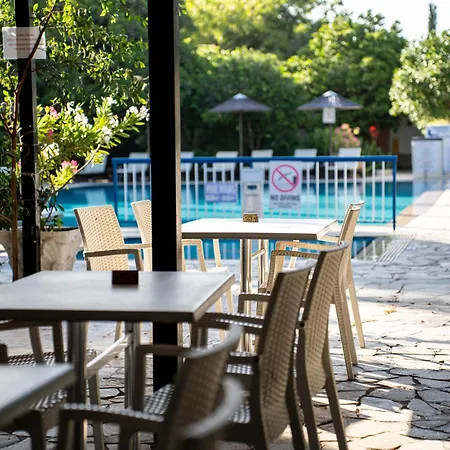 Veronica Hotel 3*