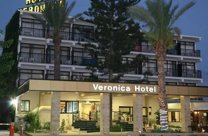 Veronica Hotel