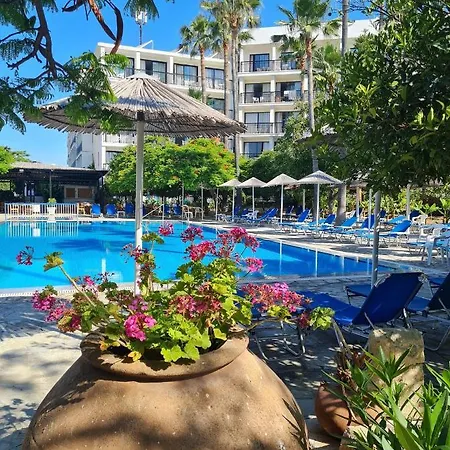 Hotel Veronica Paphos